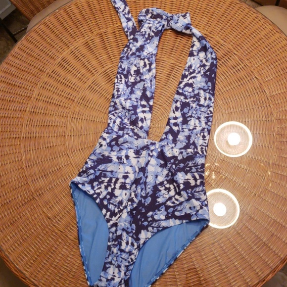 NWT! Aerie XS one piece swimsuit! - Picture 2 of 8